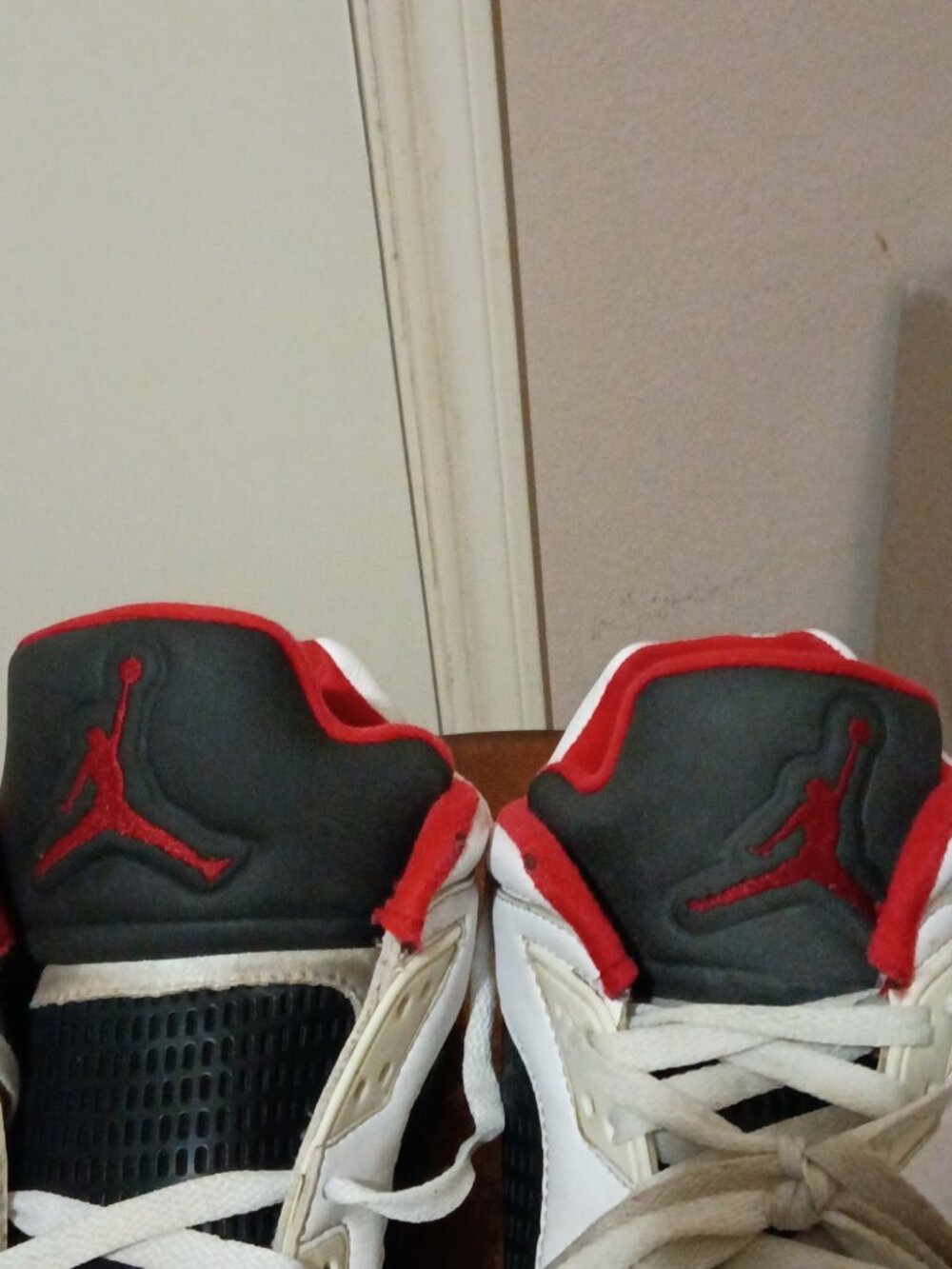 Nike Air Jordan 5 Retro Low 2015 White/Fire Red - Black 819171-101 Size 12 - Picture 6 of 15